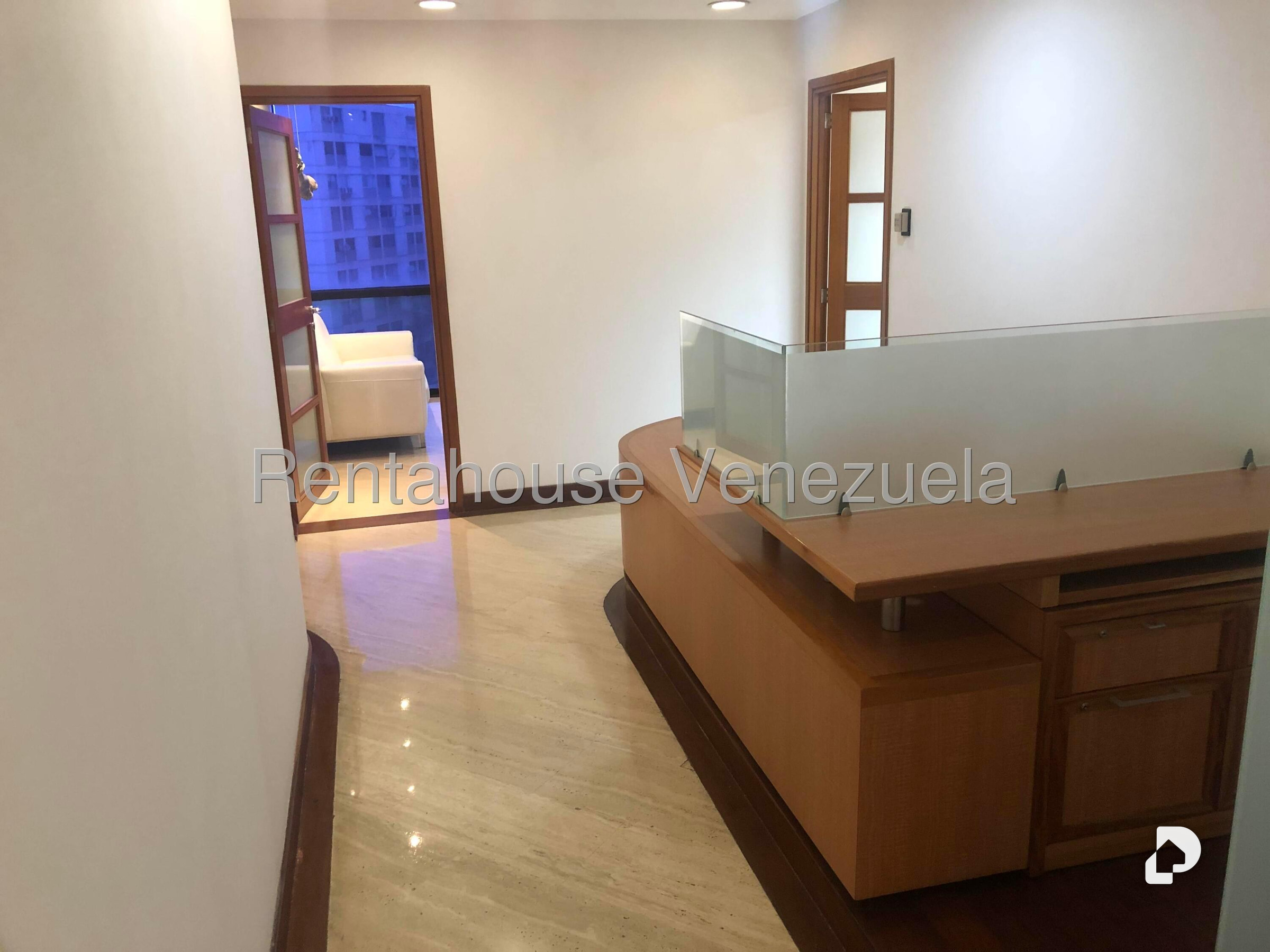 Oficina en Chuao, Caracas