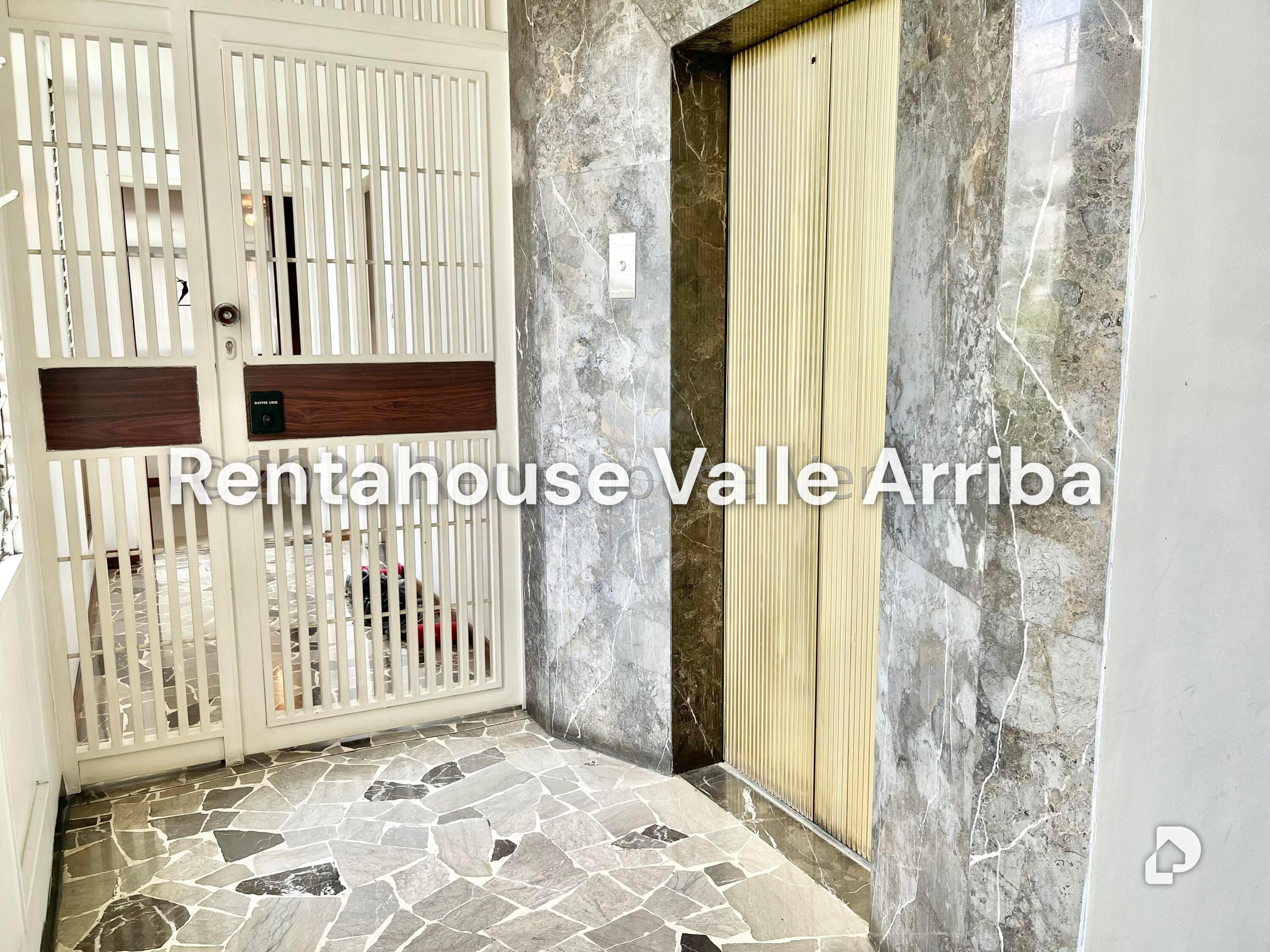 Apartamento en Las Mercedes, Caracas – 2