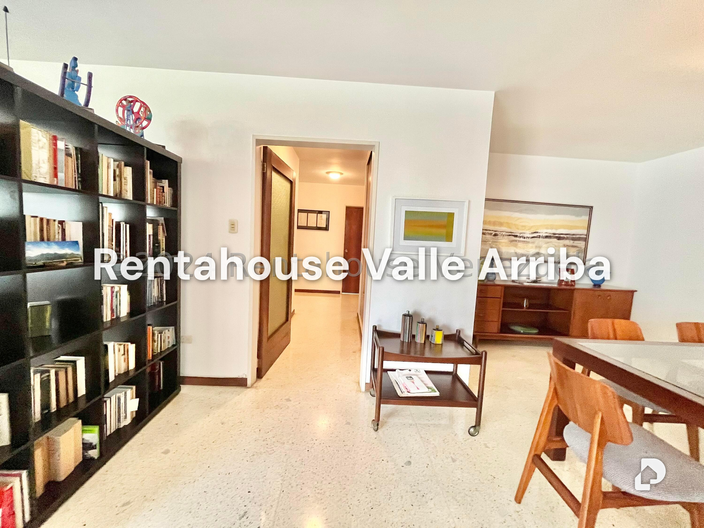 Apartamento en Las Mercedes, Caracas – 28