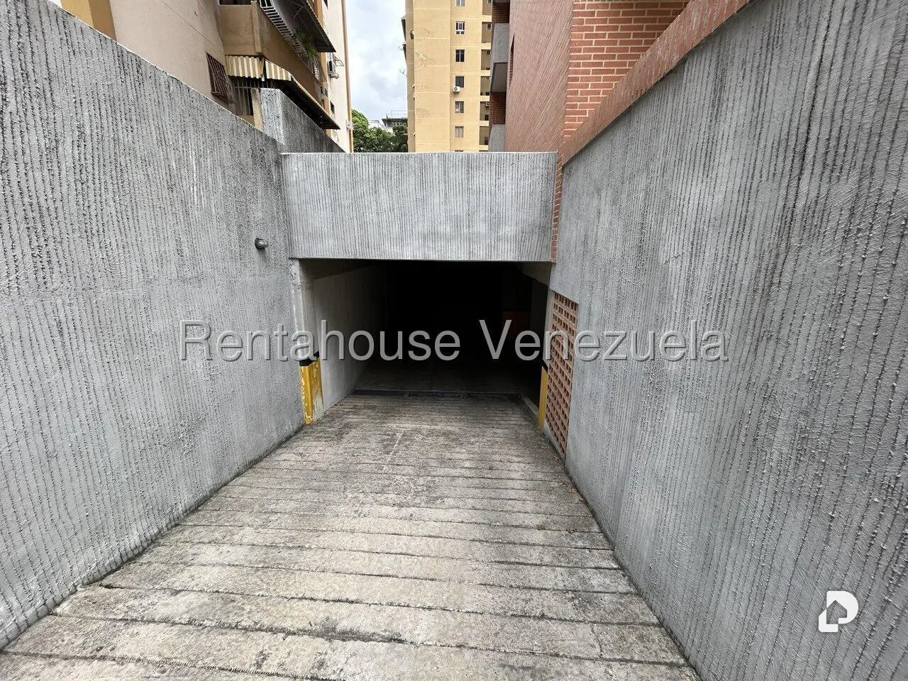 Apartamento en La Florida, Caracas – 29