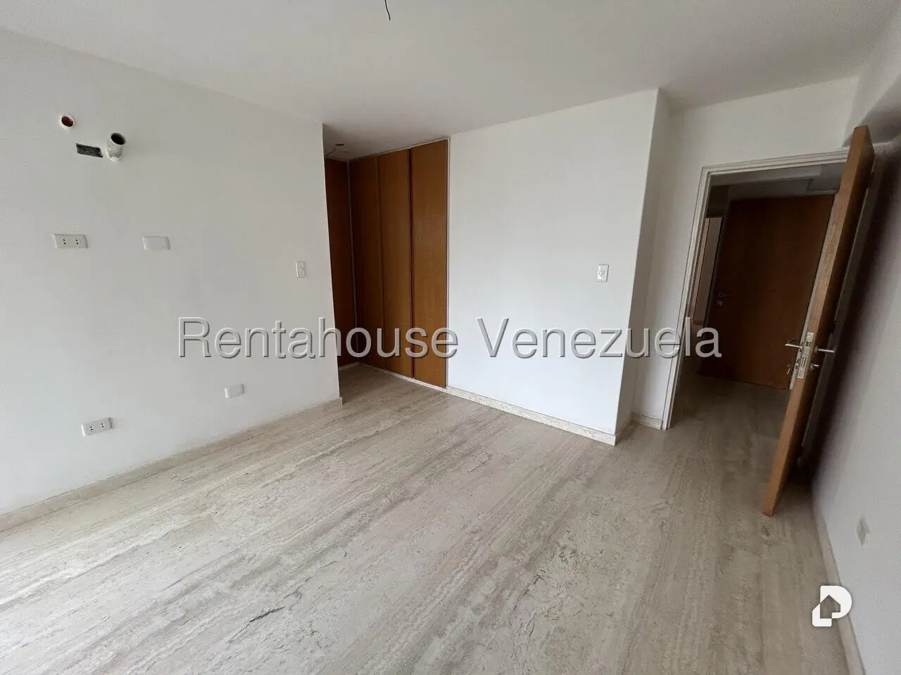 Apartamento en La Florida, Caracas – 25