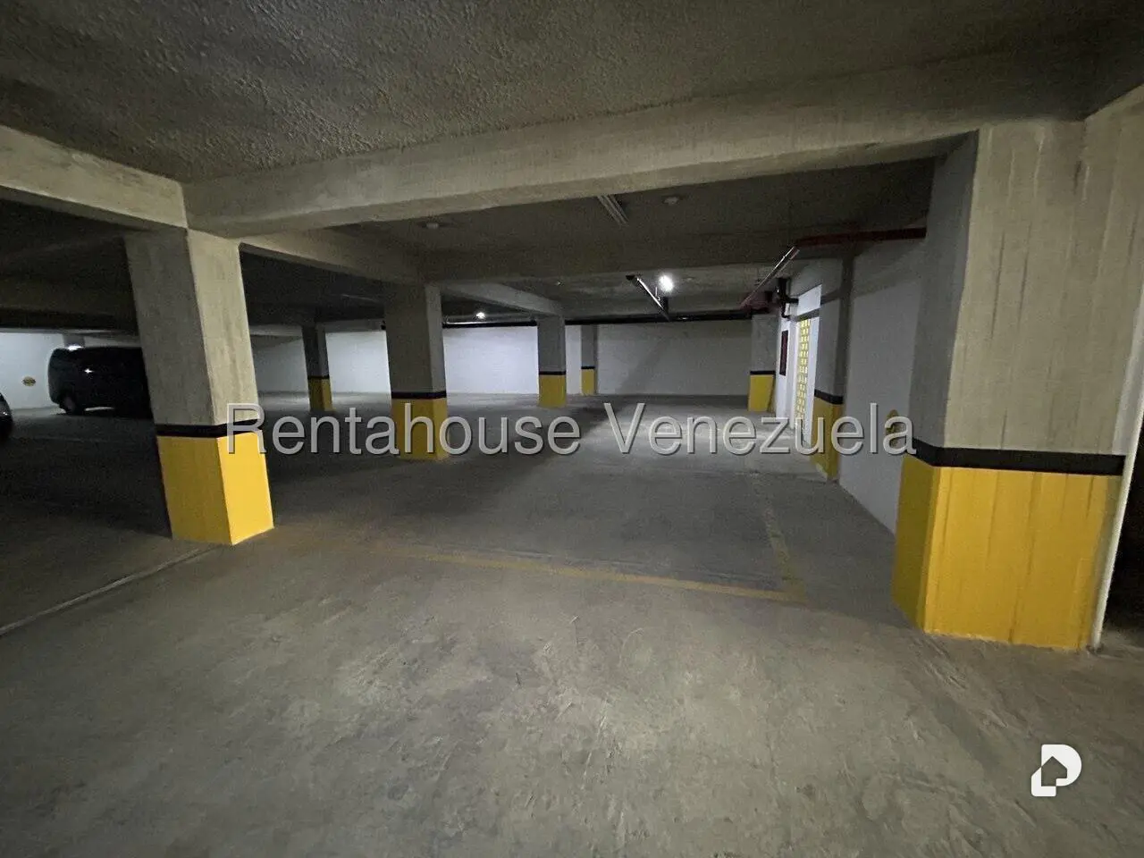 Apartamento en La Florida, Caracas – 30