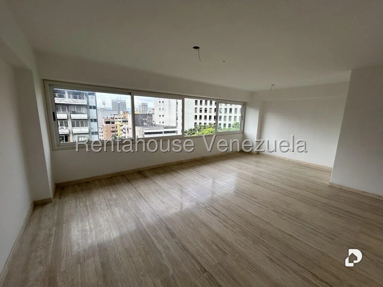 Apartamento en La Florida, Caracas – 10