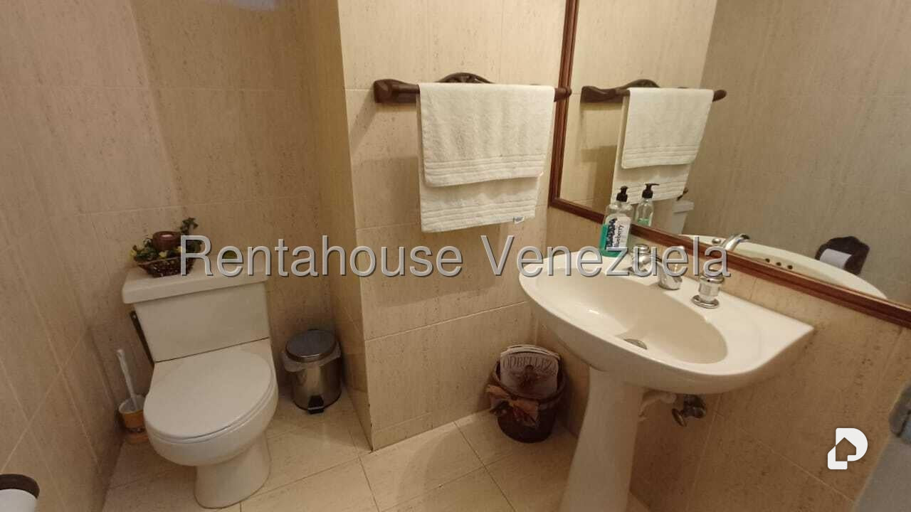 Apartamento en La Florida, Caracas – 14