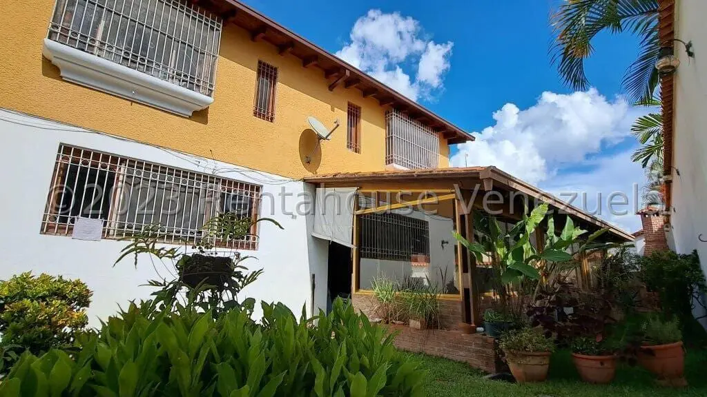 House in Los Samanes, Caracas - 1