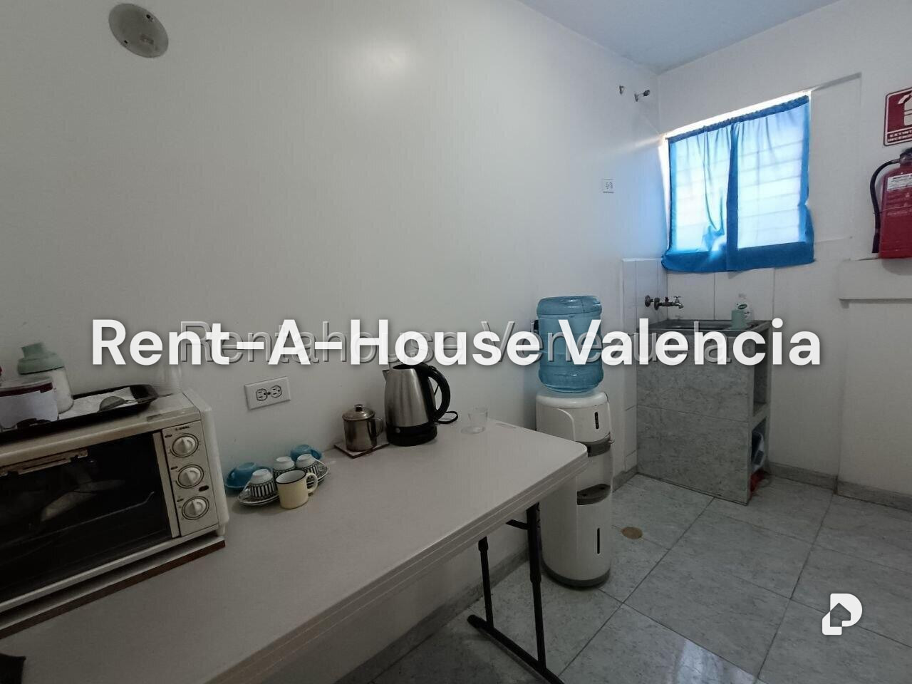 Oficina en Avenida Bolivar Norte, Valencia – 12