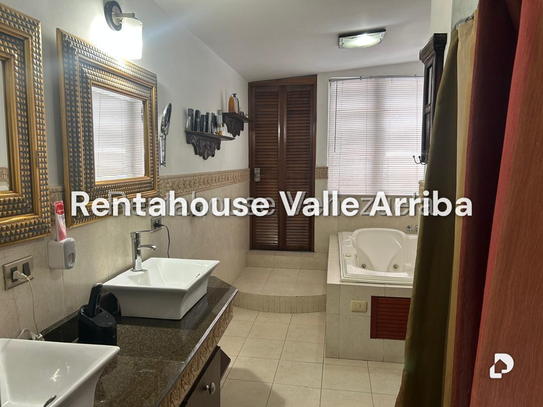 Casa en El Marqués, Caracas – 23