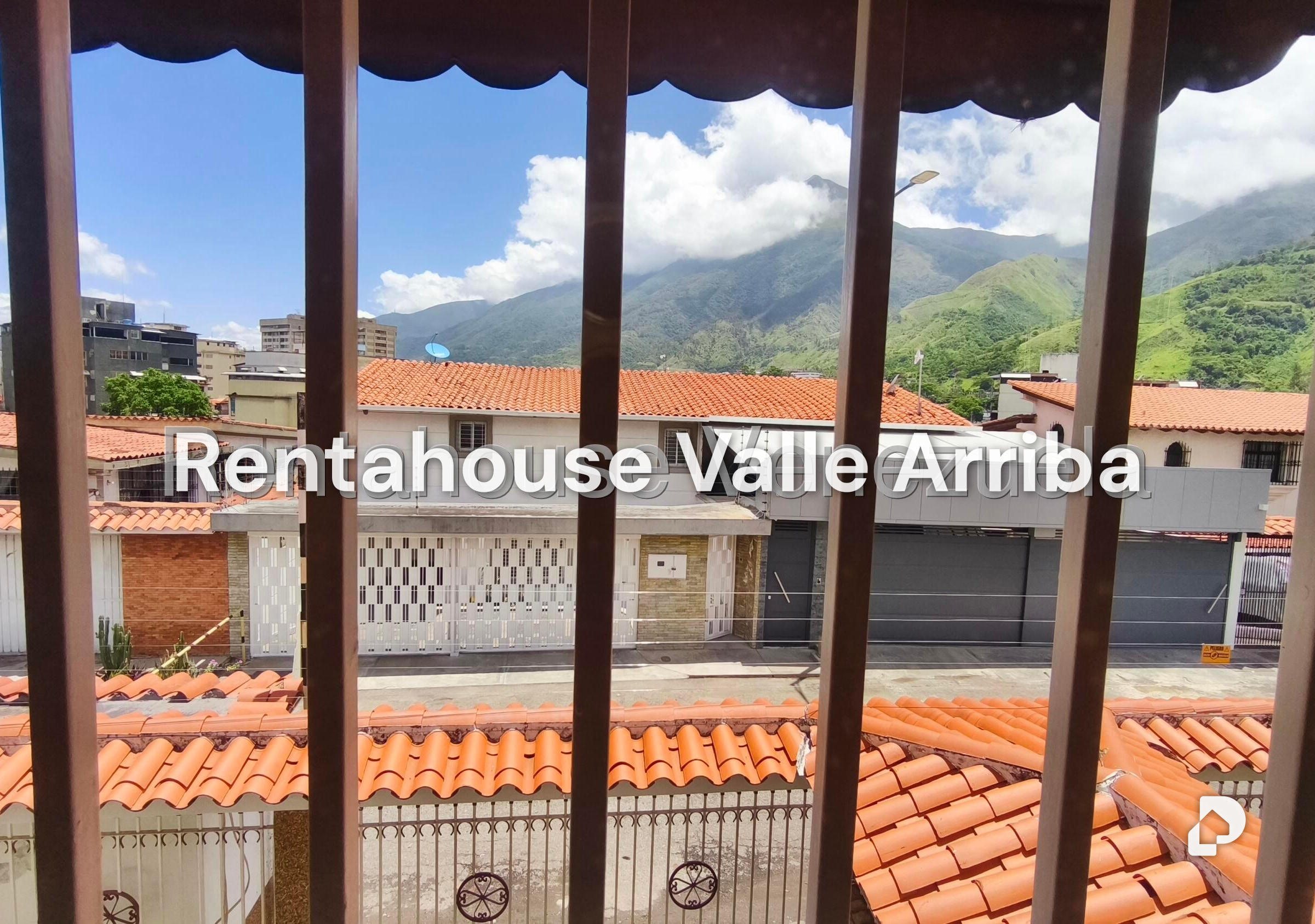House in El Marqués, Caracas – 19