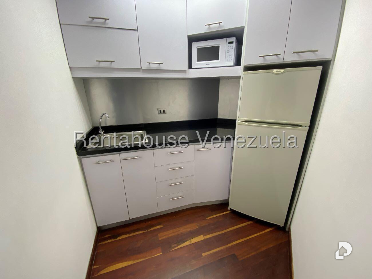 Oficina en Chuao, Caracas – 19
