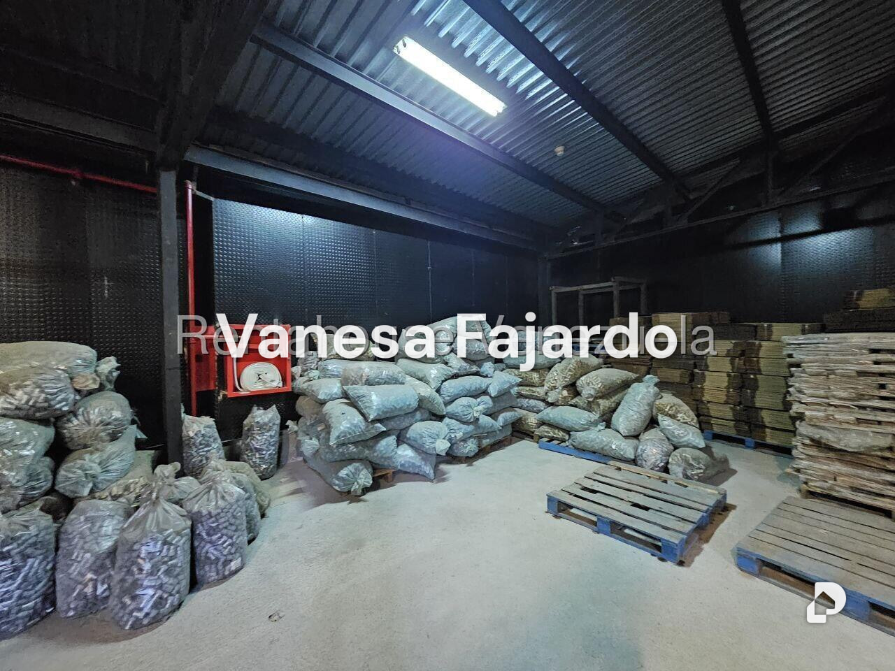 Local comercial en La Yaguara, Caracas – 16