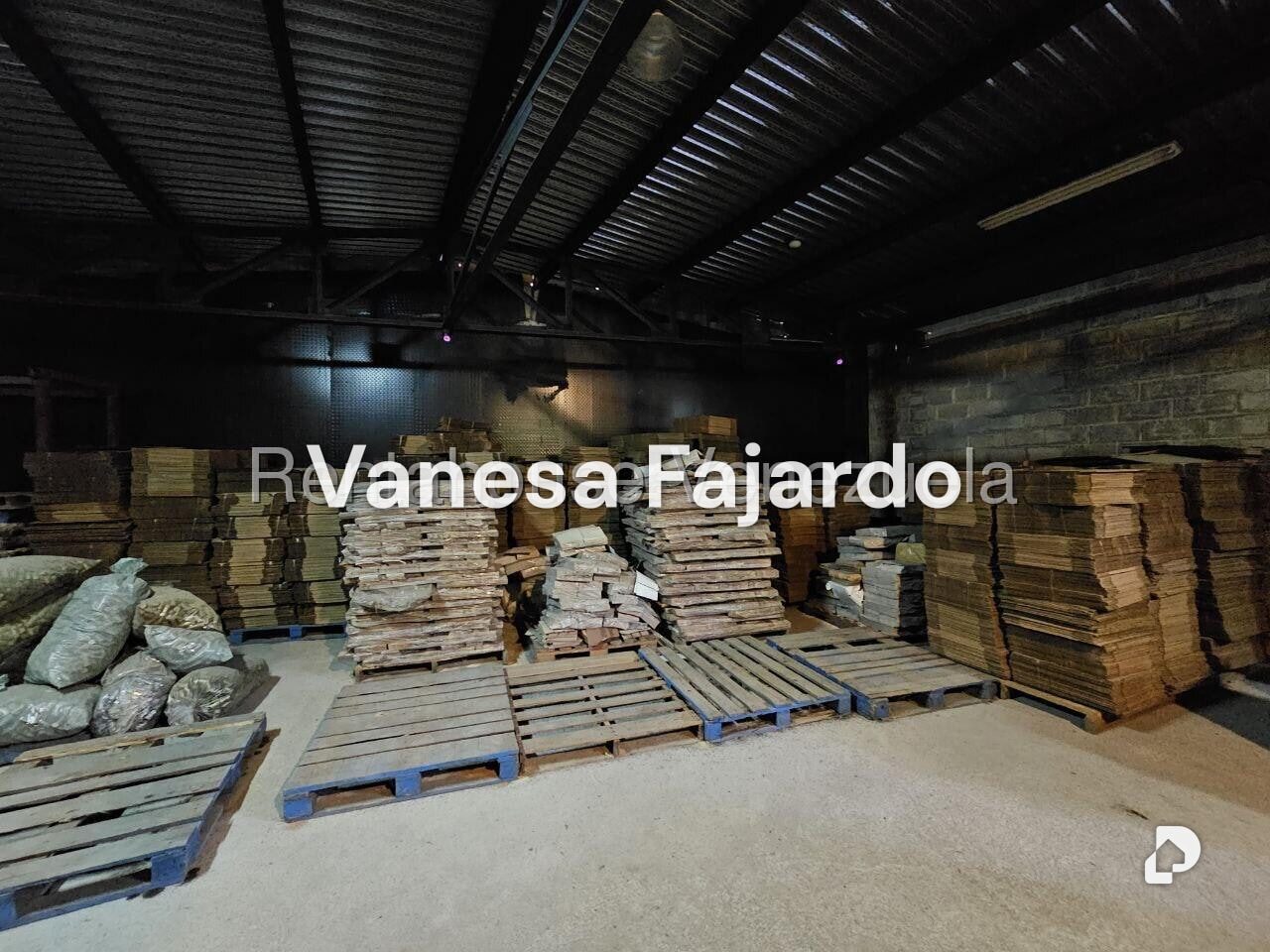Local comercial en La Yaguara, Caracas – 18