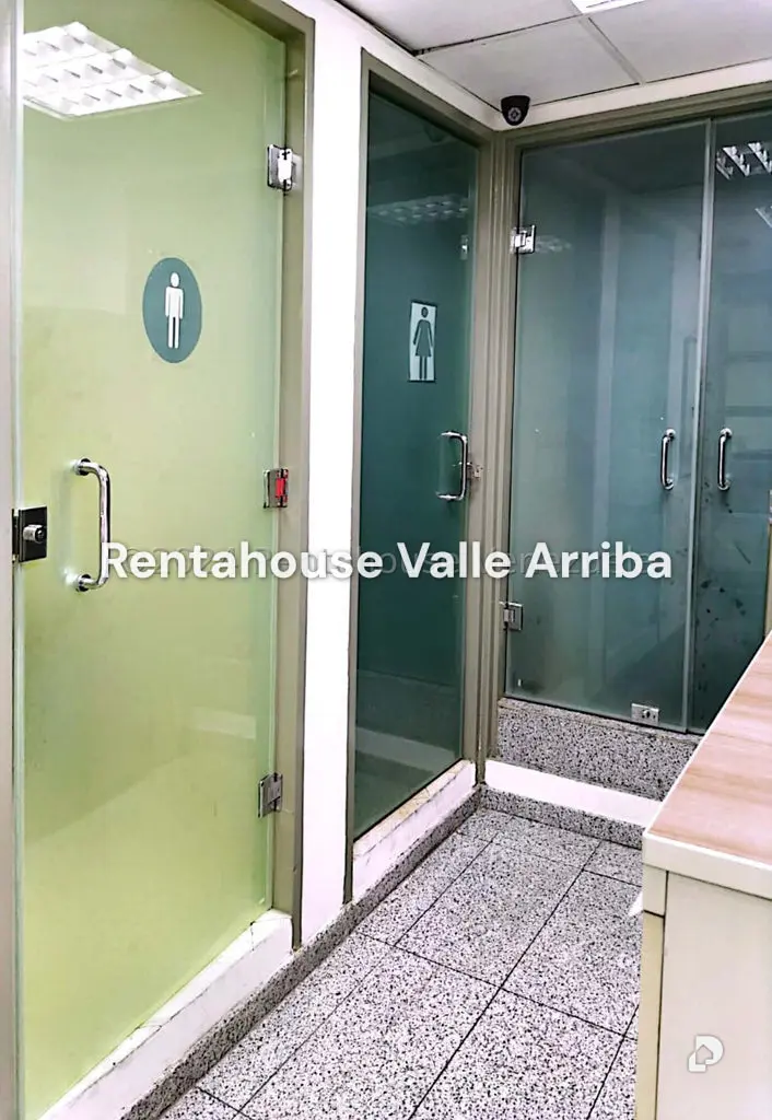 Local comercial en El Rosal, Caracas – 14
