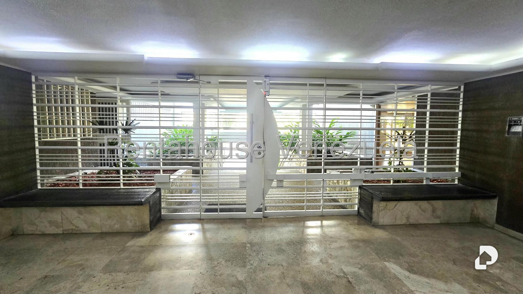 Apartamento en Santa Fe Norte, Caracas – 2