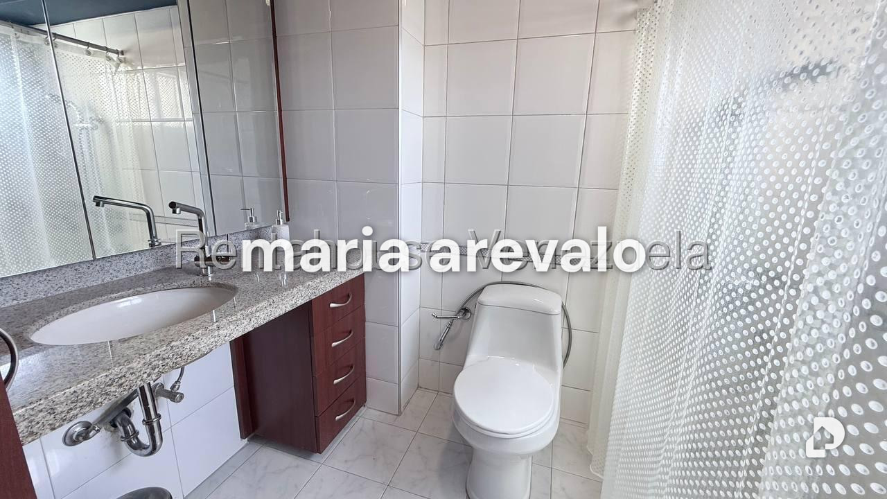 Apartment in Los Dos Caminos, Caracas – 27