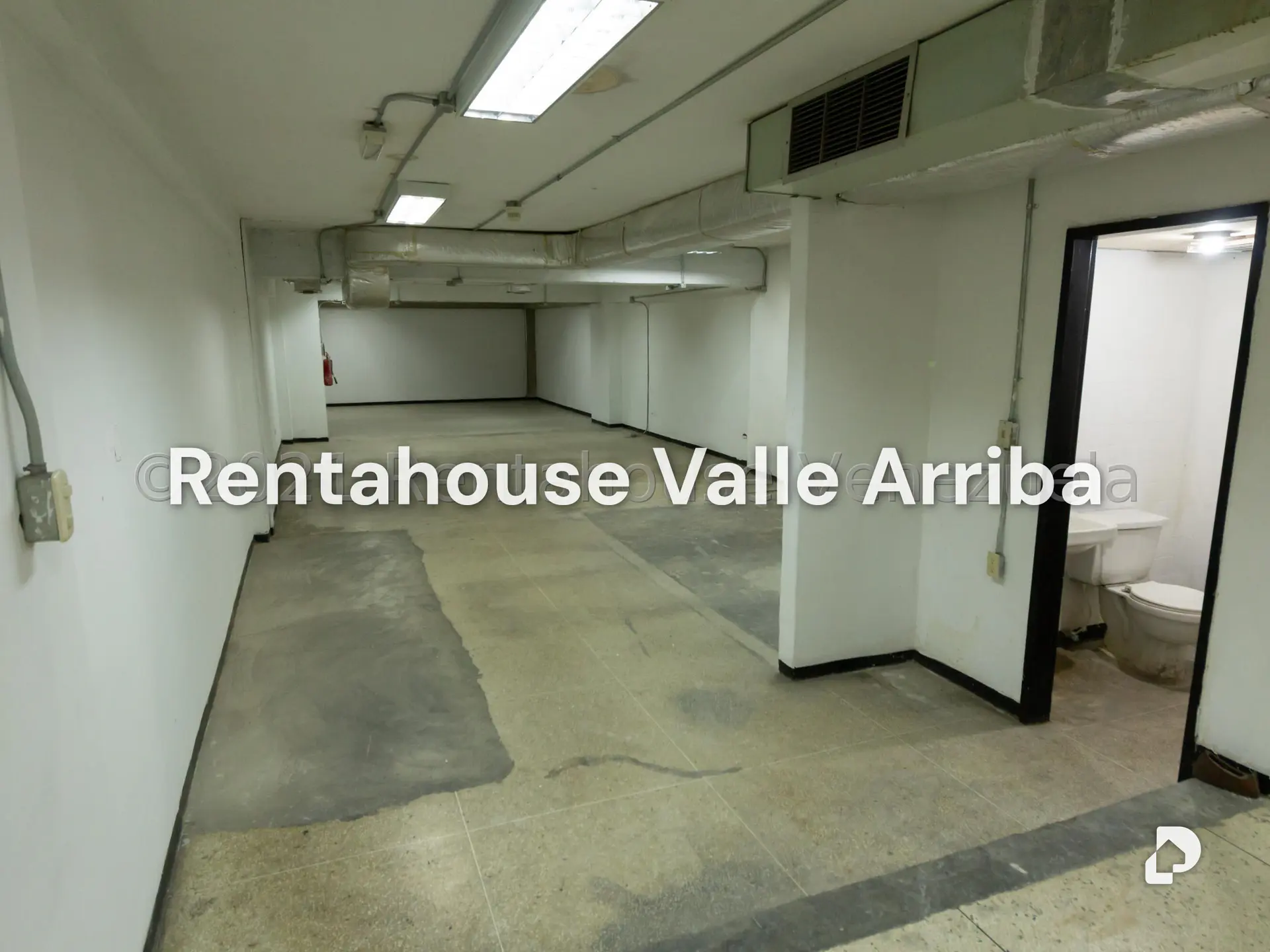 Local comercial en Puente Hierro, Caracas – 10