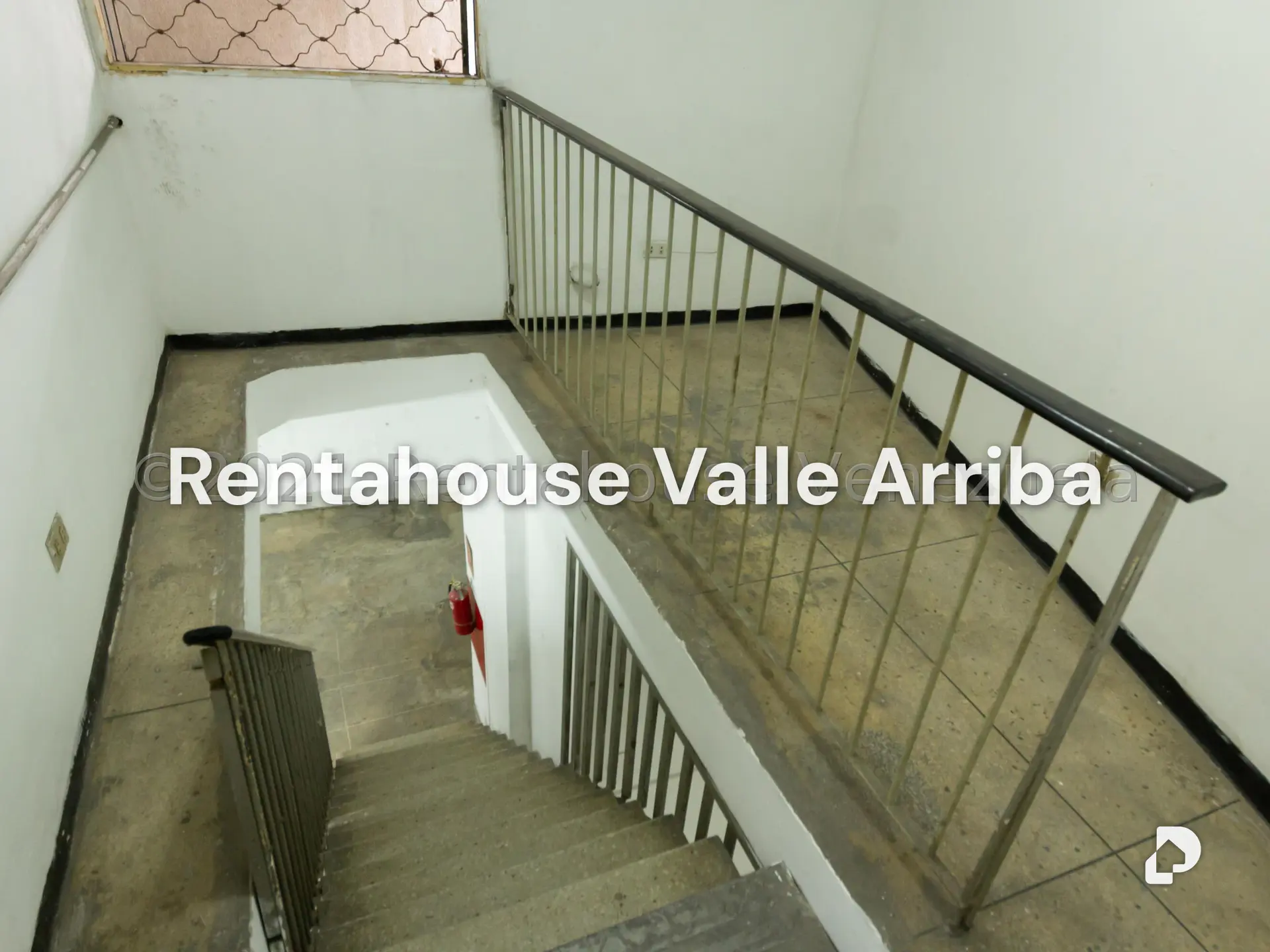 Local comercial en Puente Hierro, Caracas – 8