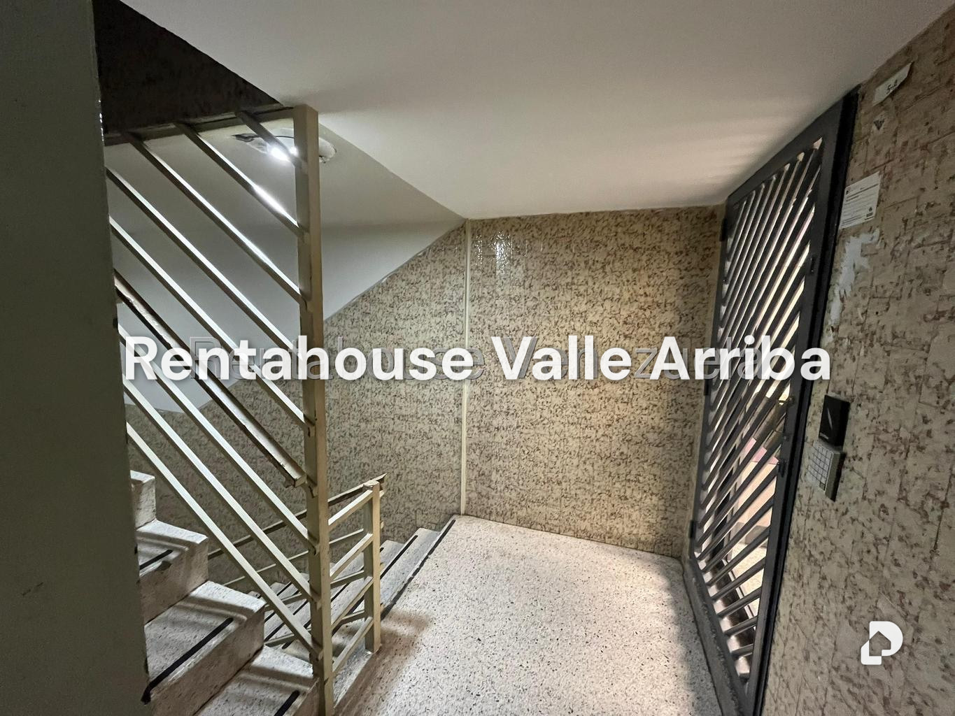 Local comercial en La Urbina, Caracas – 2