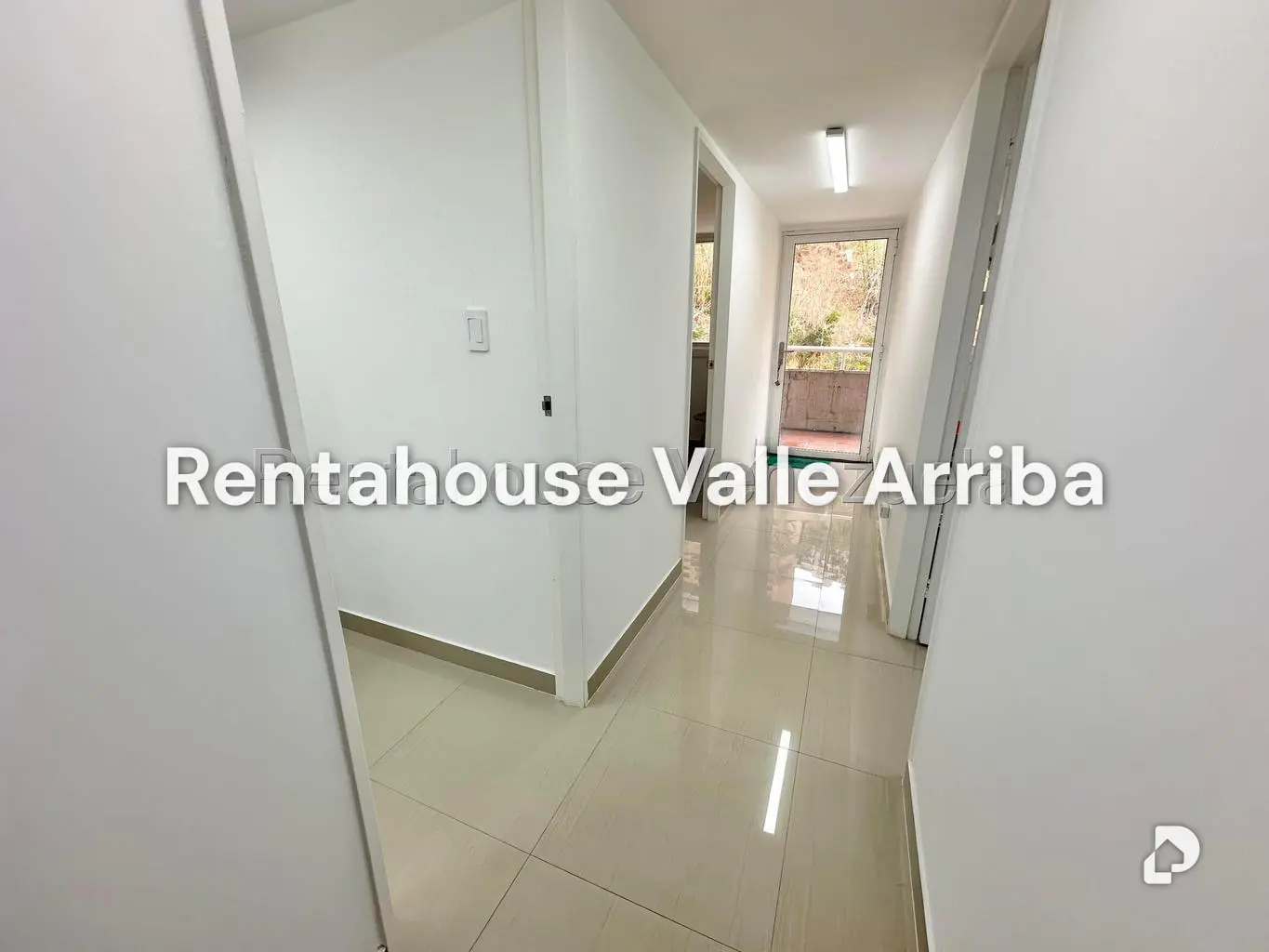 Local comercial en Lomas del Sol, Caracas – 9