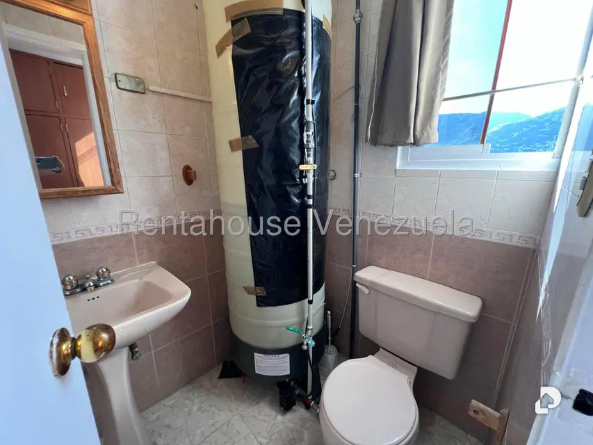 Apartamento en Urbanización Andrés Bello, Maracay – 17