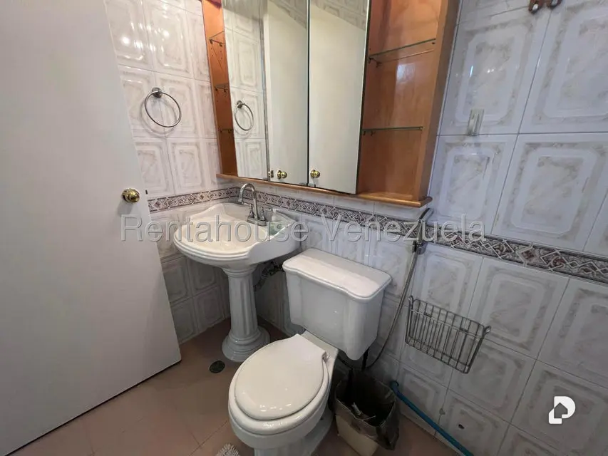 Apartamento en Urbanización Andrés Bello, Maracay – 21