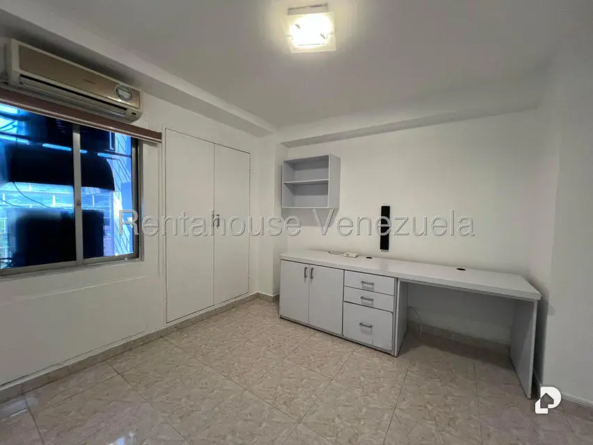 Apartamento en Urbanización Andrés Bello, Maracay – 24