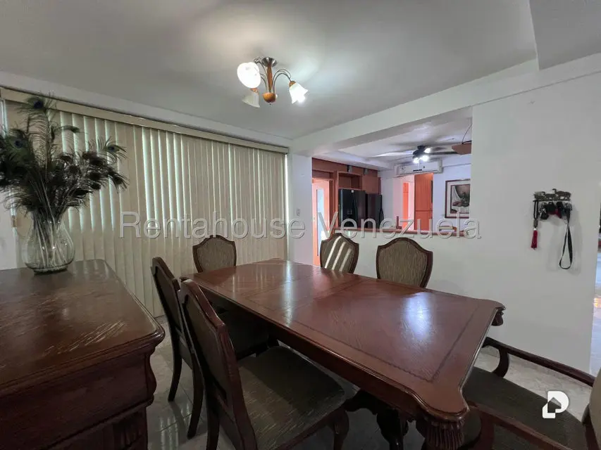 Apartamento en Urbanización Andrés Bello, Maracay – 11