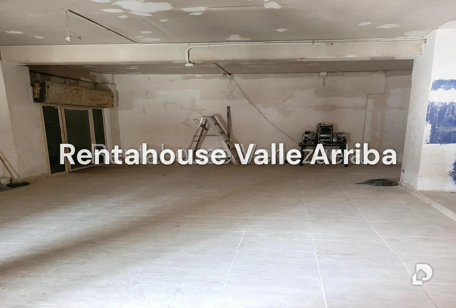 Local comercial en Las Acacias, Caracas – 12