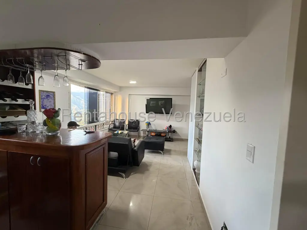 Apartamento en Miravila, Caracas - 1