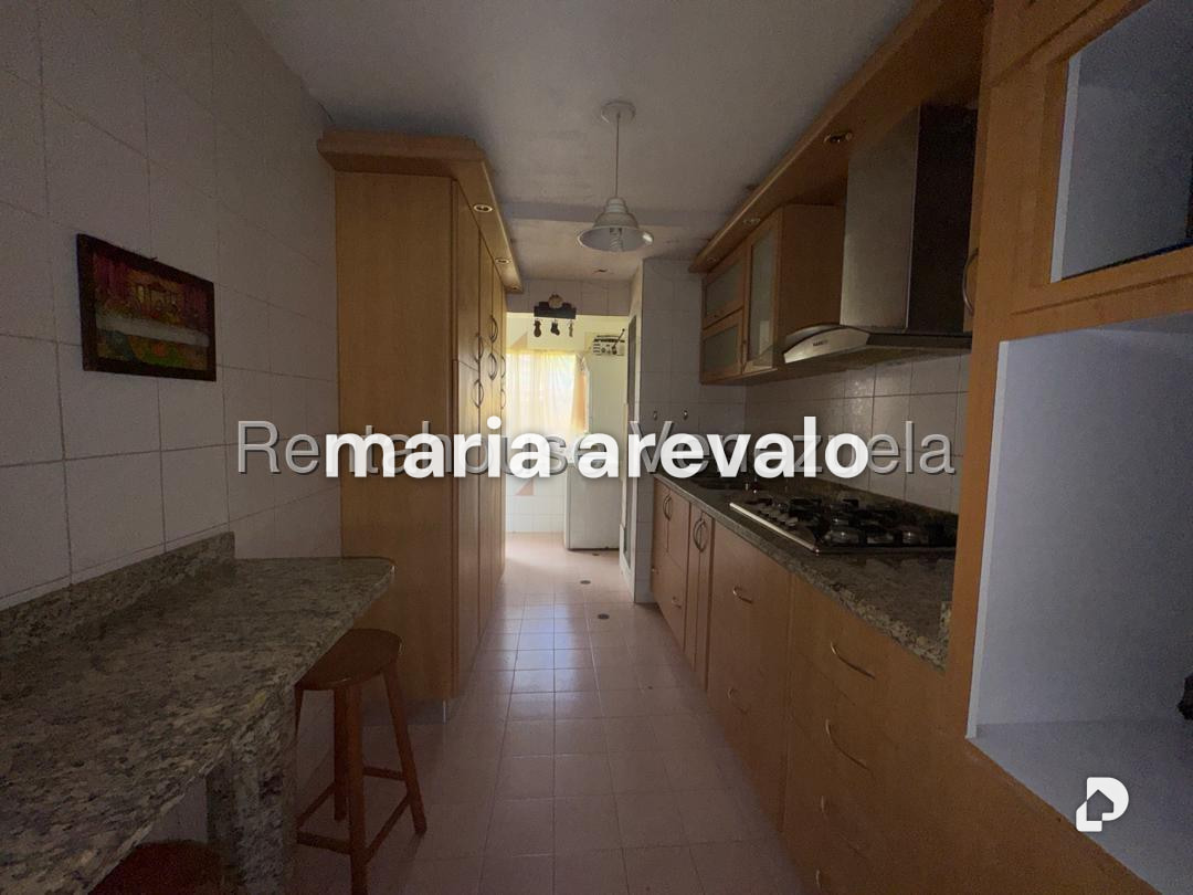 Apartment in La Rosaleda, San Antonio de Los Altos – 8