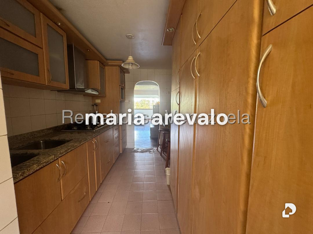Apartment in La Rosaleda, San Antonio de Los Altos – 7