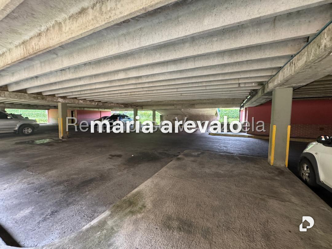Apartment in La Rosaleda, San Antonio de Los Altos – 25