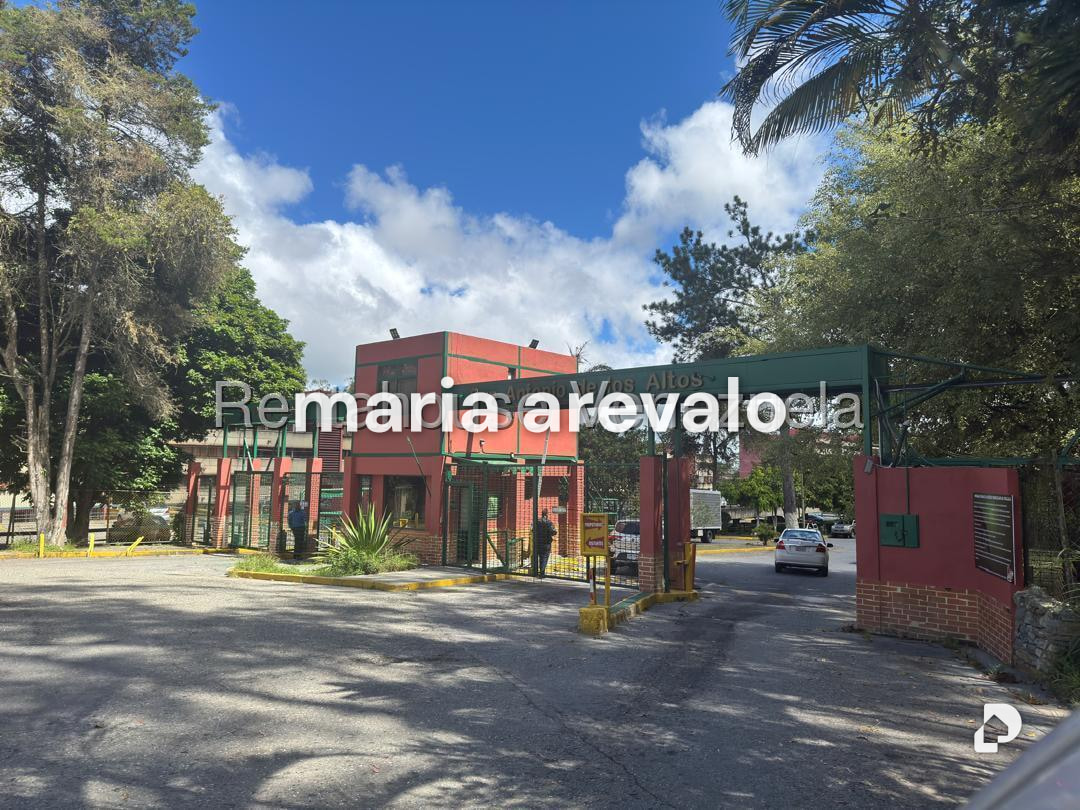 Apartment in La Rosaleda, San Antonio de Los Altos – 29