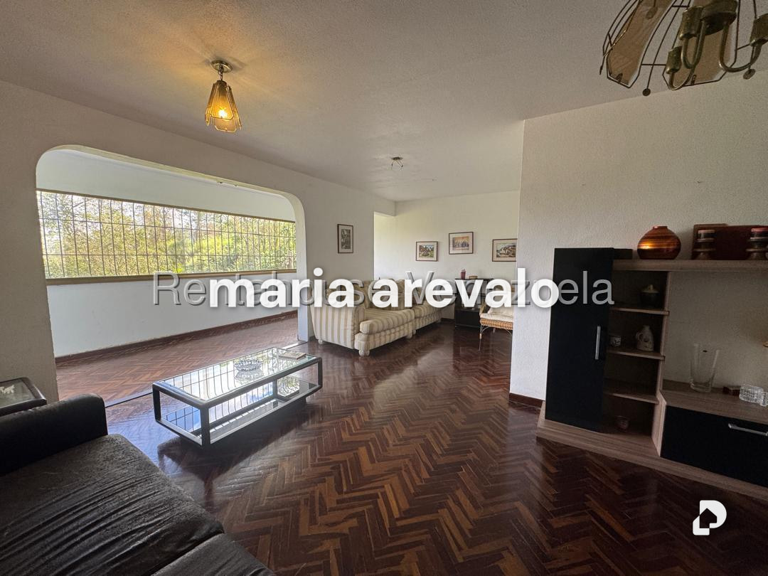 Apartment in La Rosaleda, San Antonio de Los Altos – 4
