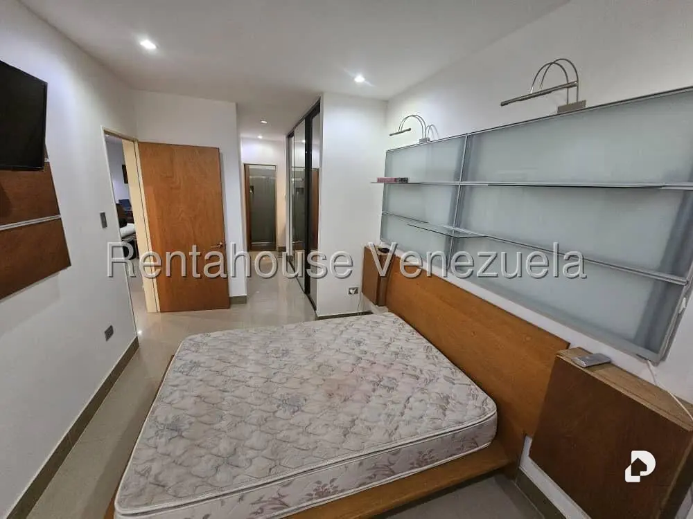 Apartamento en La Boyera, Caracas – 14