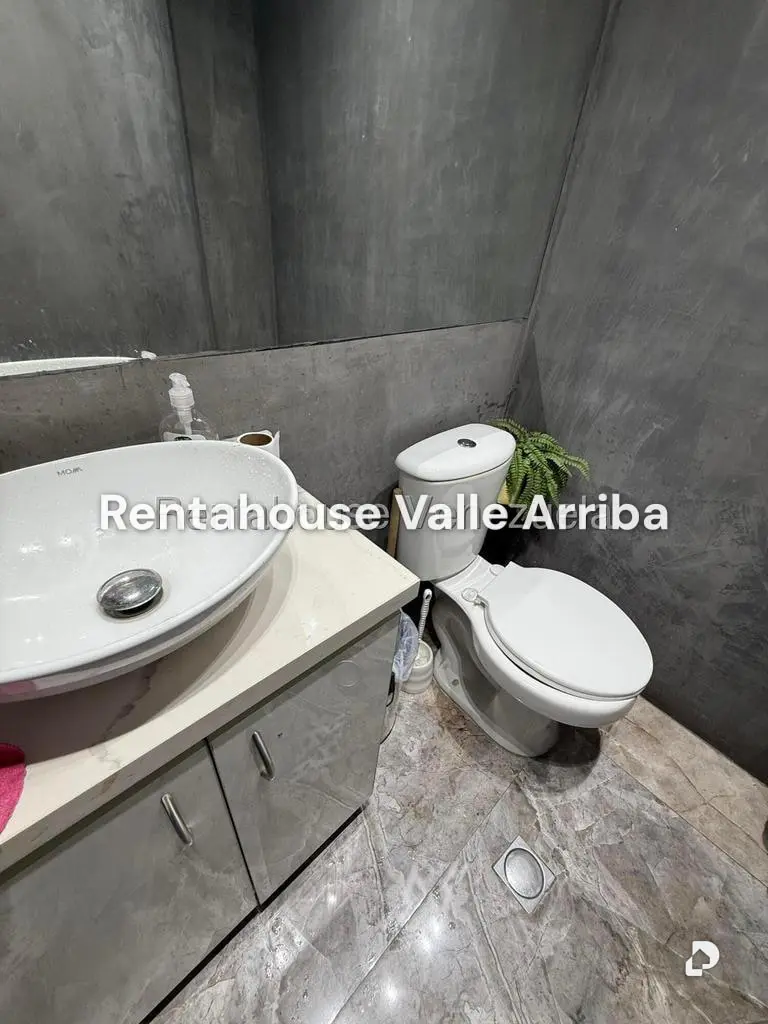 Local comercial en El Rosal, Caracas – 17