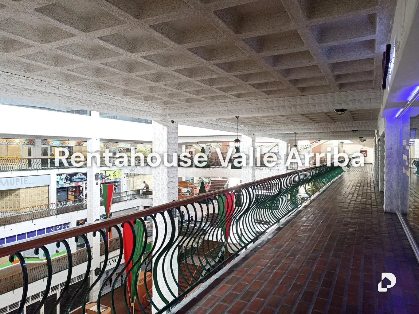Local comercial en La Rosaleda, San Antonio de Los Altos – 3