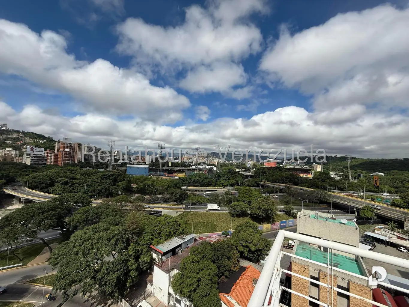 Apartamento en La Florida, Caracas – 26