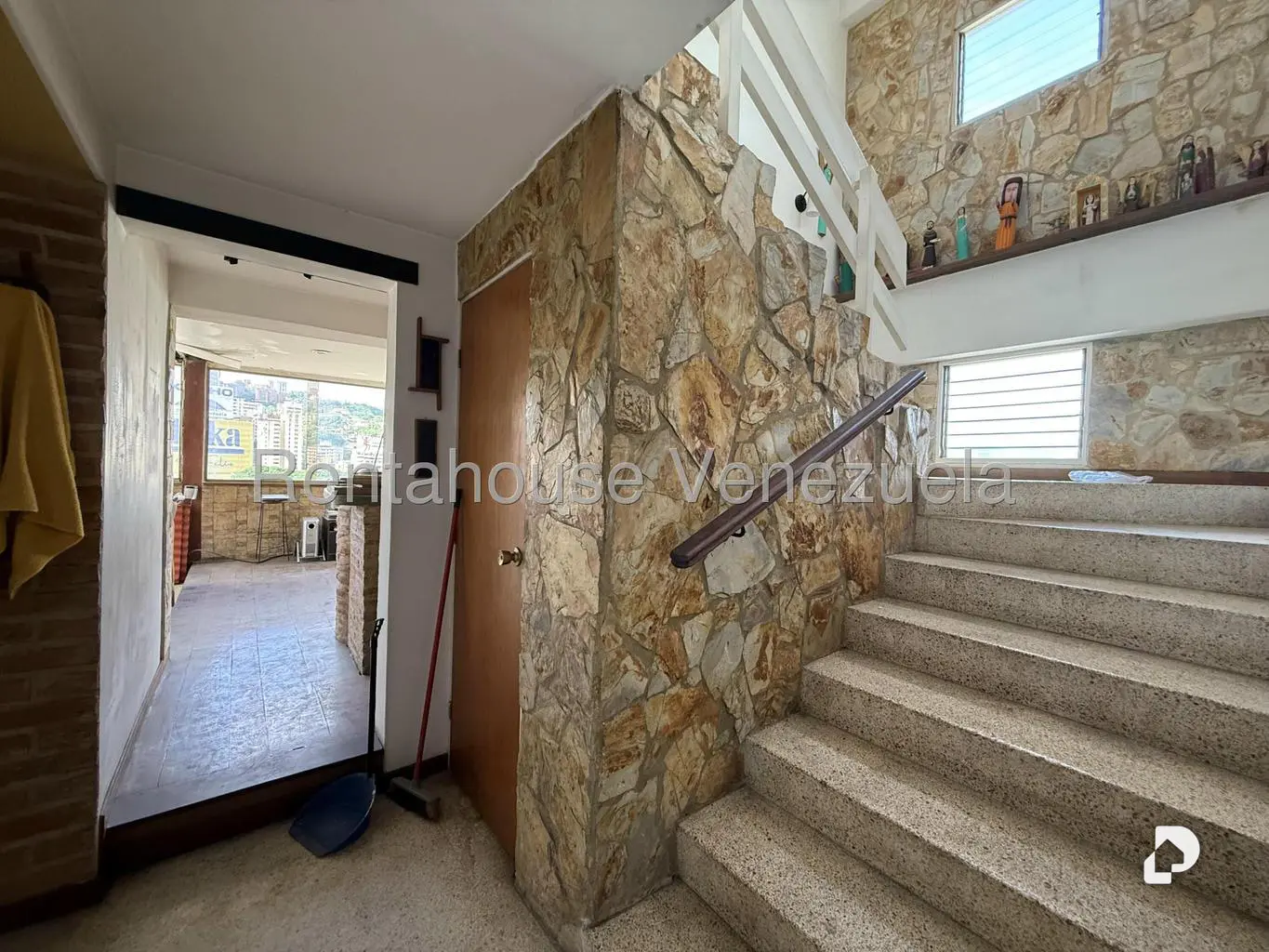 Apartamento en La Florida, Caracas – 14