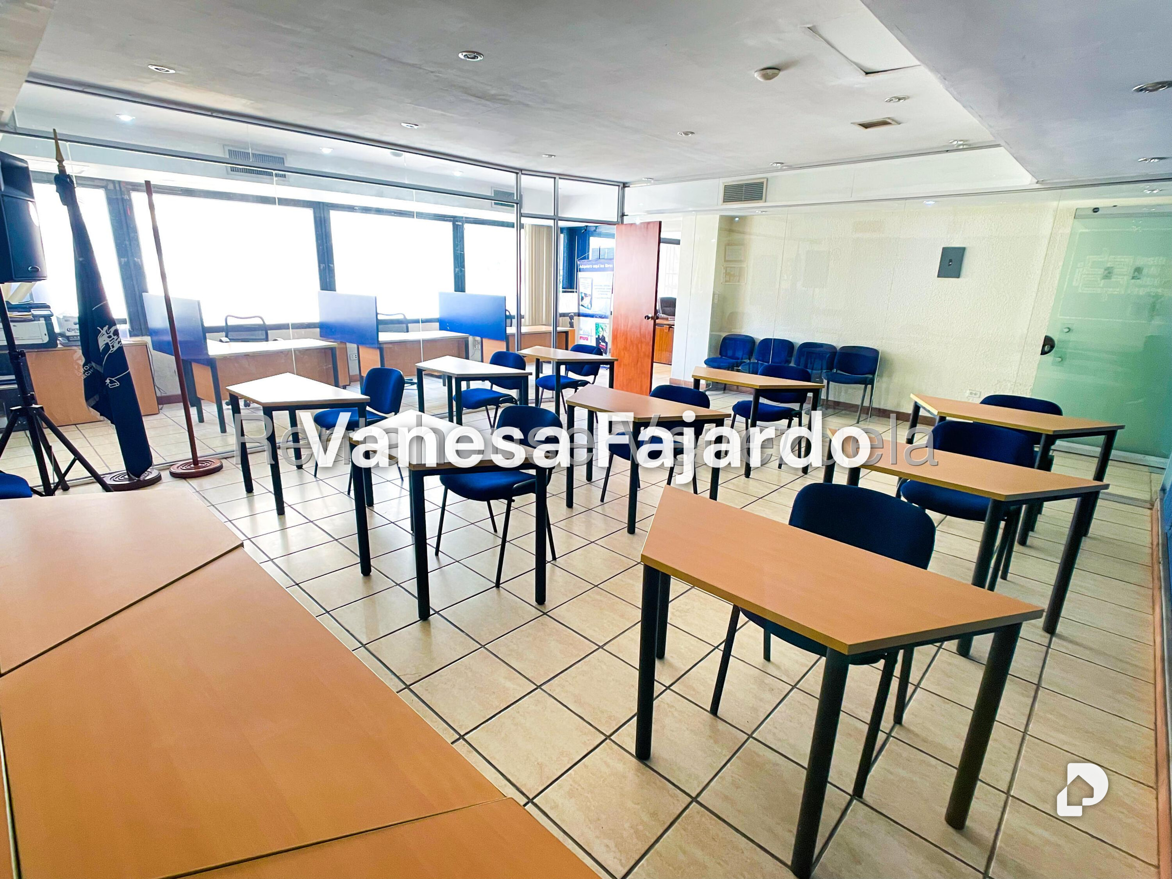 Oficina en El Rosal, Caracas – 13