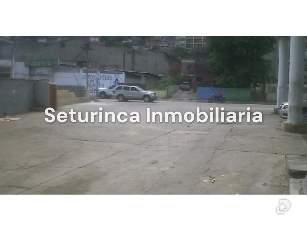 Land in Maiquetía – 9