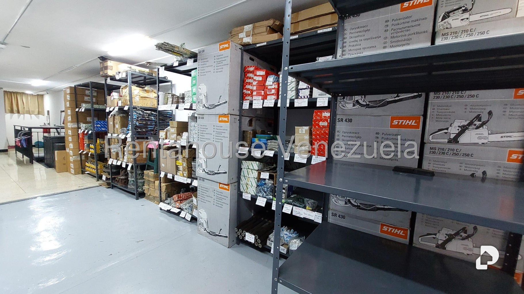 Local comercial en La Pastora, Caracas – 26