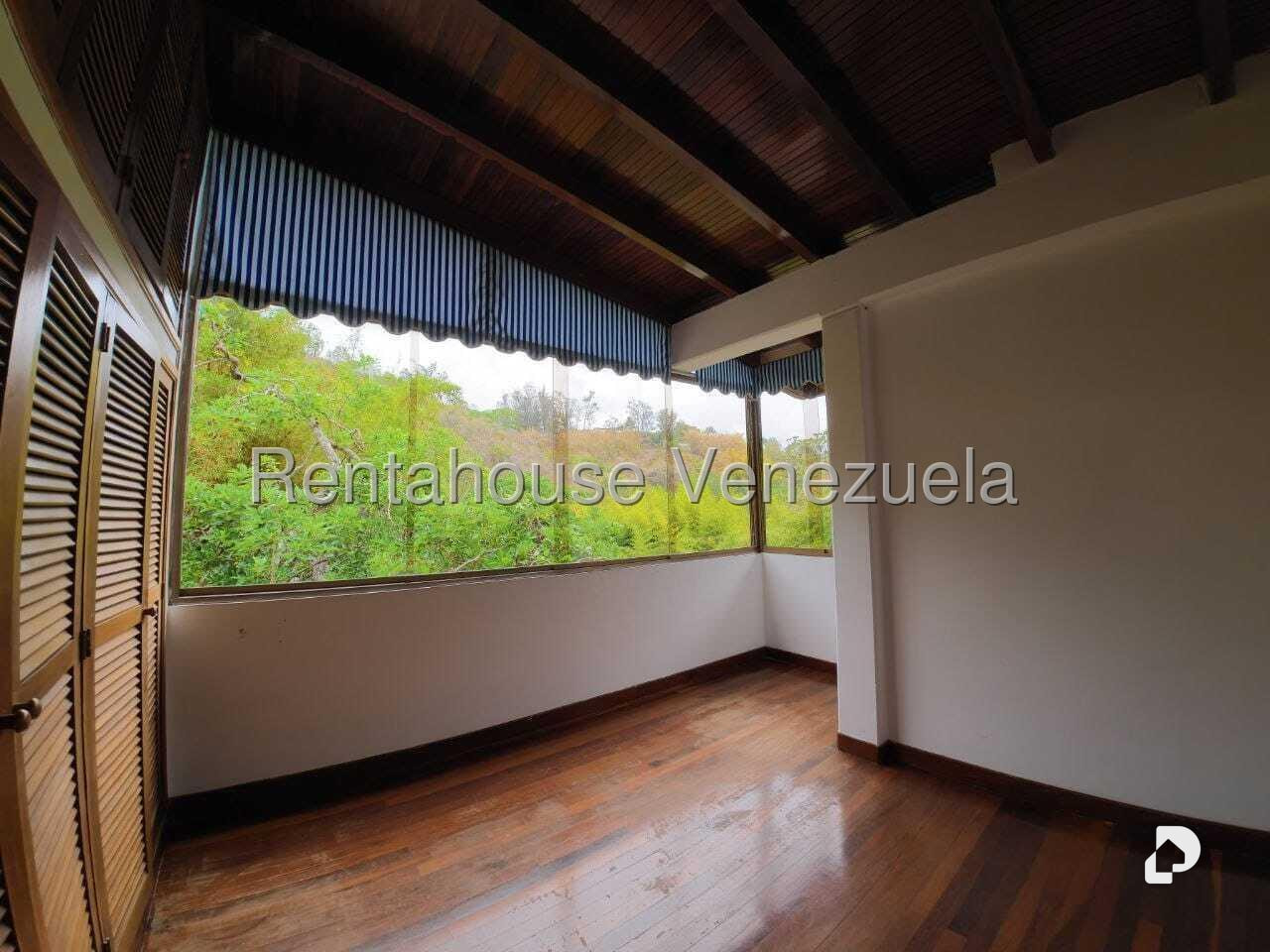Casa en Oripoto, Caracas – 29