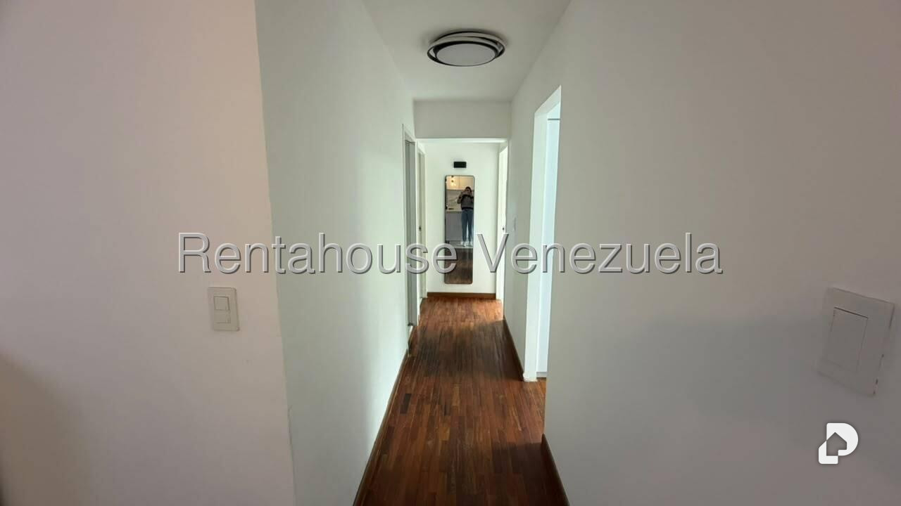 Apartamento en Santa Fe Norte, Caracas – 12