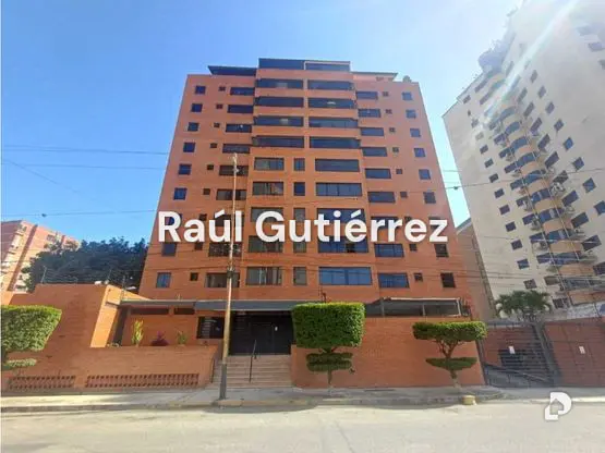 Apartamento en Res. Prisca Plaza, Barquisimeto – 1