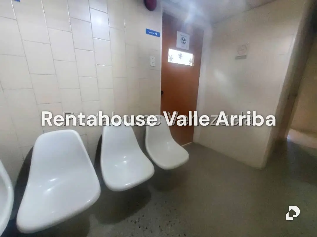Local comercial en El Marqués, Caracas – 18