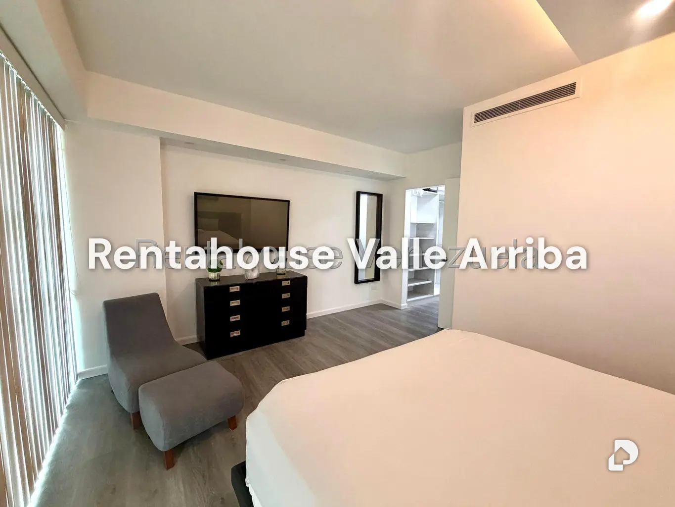 Apartamento en Campo Alegre, Caracas – 24