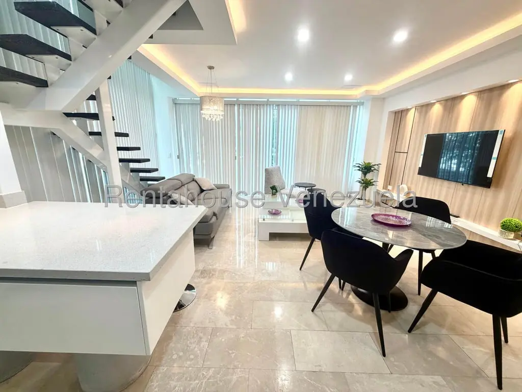 Apartment in Campo Alegre, Caracas - 1