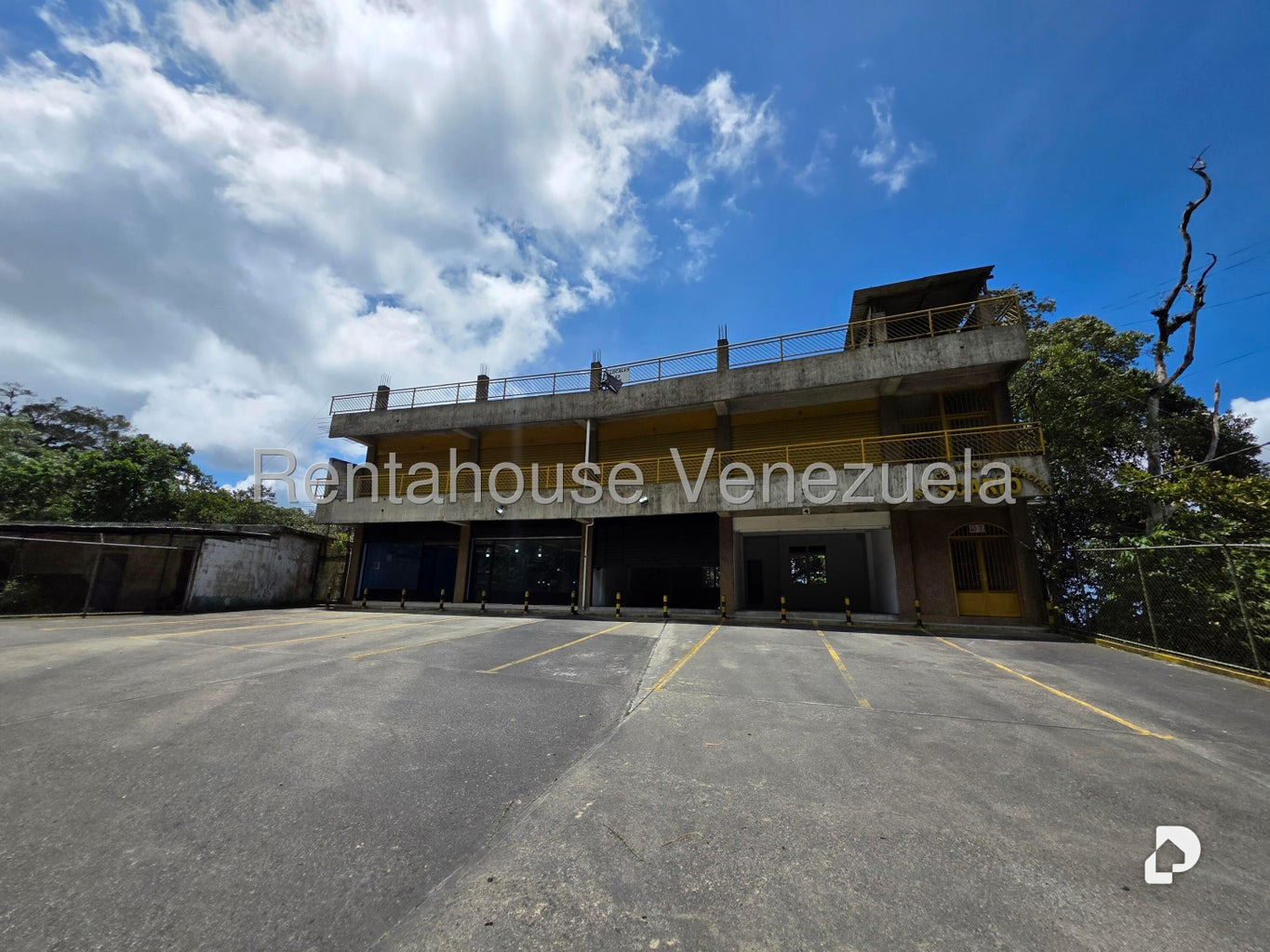 Local comercial en El Junquito, Caracas – 16