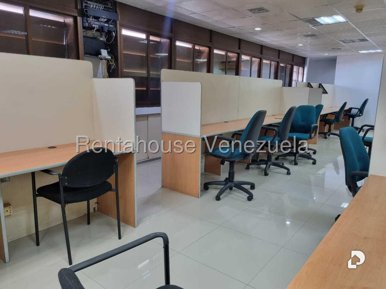 Oficina en Los Palos Grandes, Caracas – 20