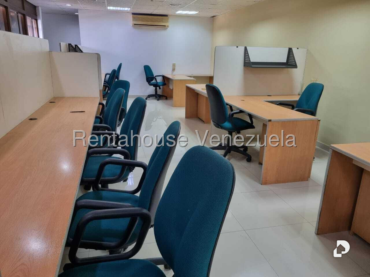 Oficina en Los Palos Grandes, Caracas – 22